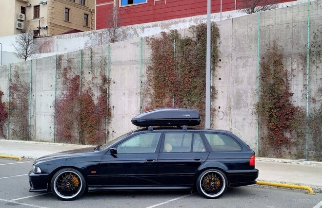 BMW 520 1999, 282,000 km - 2.0 l - Bakı