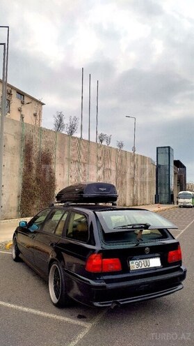 BMW 520 1999, 282,000 km - 2.0 l - Bakı