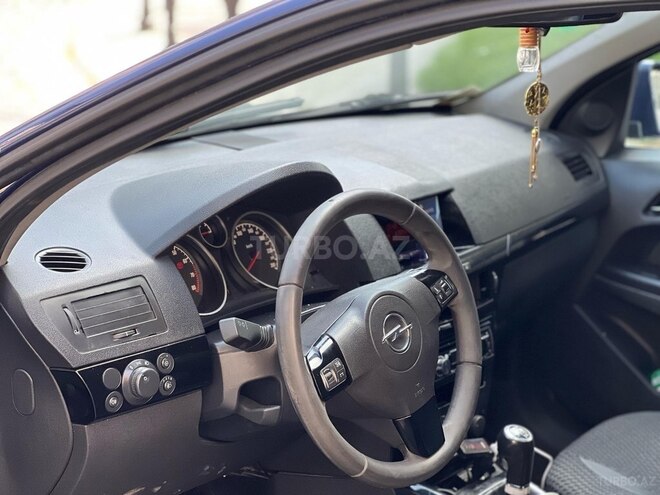 Opel Astra 2007, 287,000 km - 1.4 л - Bakı