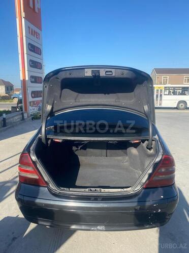 Mercedes C 220 2002, 271,000 km - 2.2 l - Bakı