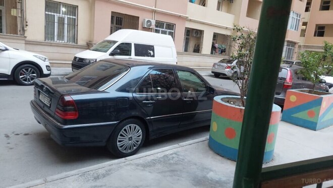 Mercedes C 240 1997, 414,000 km - 2.4 l - Bakı