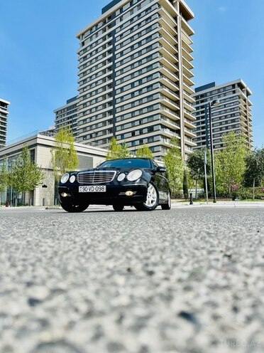 Mercedes E 320 2004, 366,300 km - 3.2 l - Bakı