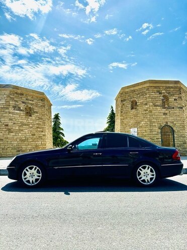 Mercedes E 320 2004, 366,300 km - 3.2 l - Bakı