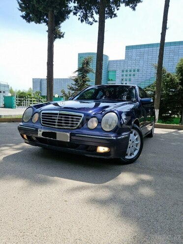 Mercedes E 220 2000, 432,000 km - 2.2 л - Masallı