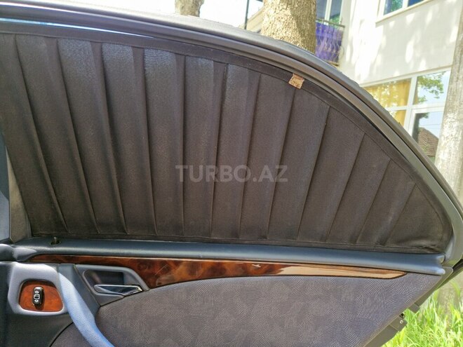Mercedes E 220 2000, 432,000 km - 2.2 л - Masallı