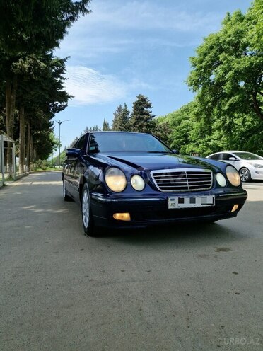 Mercedes E 220 2000, 432,000 km - 2.2 л - Masallı