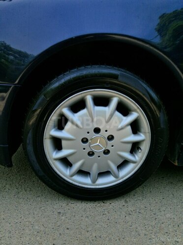 Mercedes E 220 2000, 432,000 km - 2.2 л - Masallı