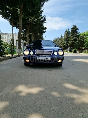 Mercedes E 220 2000, 432,000 km - 2.2 л - Masallı