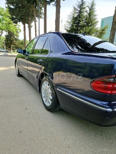 Mercedes E 220 2000, 432,000 km - 2.2 л - Masallı