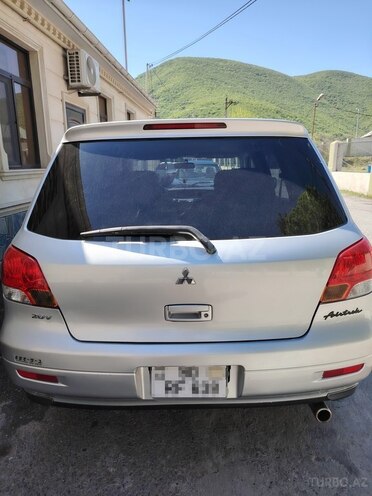 Mitsubishi Airtrek 2002, 260,000 km - 2.0 л - Şəki