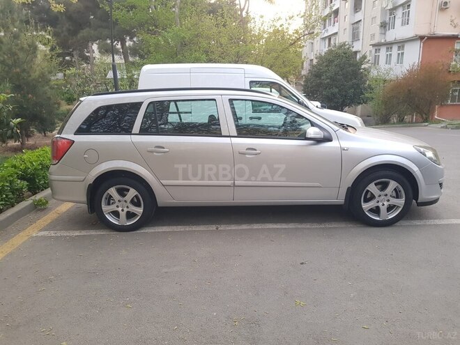 Opel Astra 2005, 204,000 km - 1.4 l - Bakı