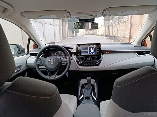 Toyota Corolla 2019, 24,000 km - 1.8 l - Bakı