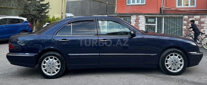 Mercedes E 270 2001, 338,410 km - 2.7 l - Bakı