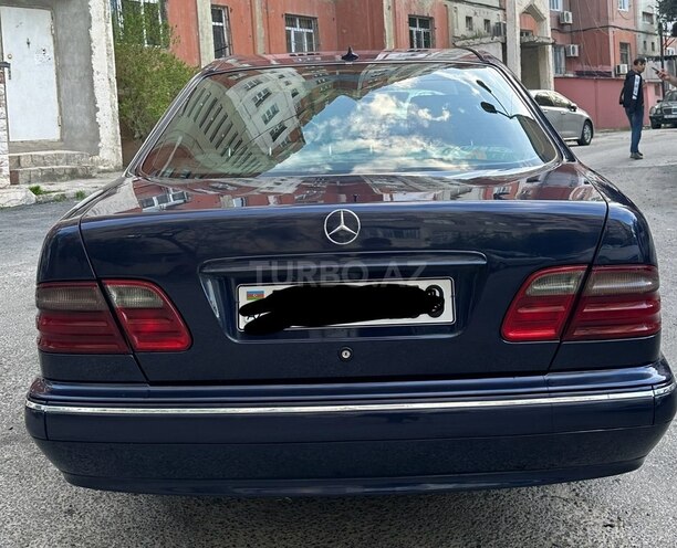Mercedes E 270 2001, 338,410 km - 2.7 l - Bakı