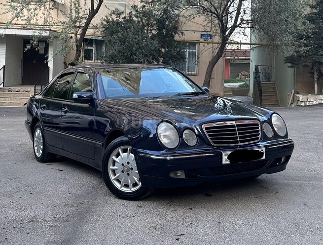Mercedes E 270 2001, 338,410 km - 2.7 l - Bakı