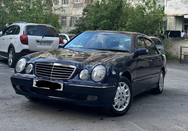 Mercedes E 270 2001, 338,410 km - 2.7 l - Bakı
