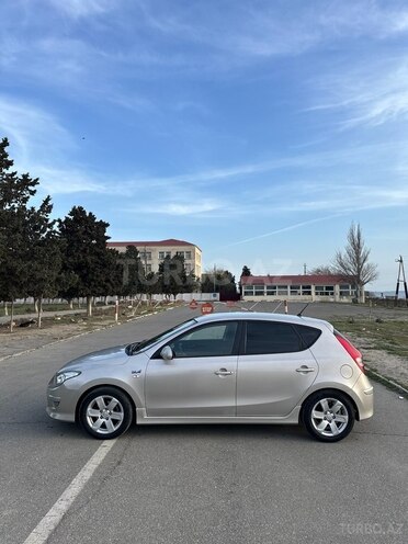 Hyundai i30 2011, 307,000 km - 1.6 л - Bakı