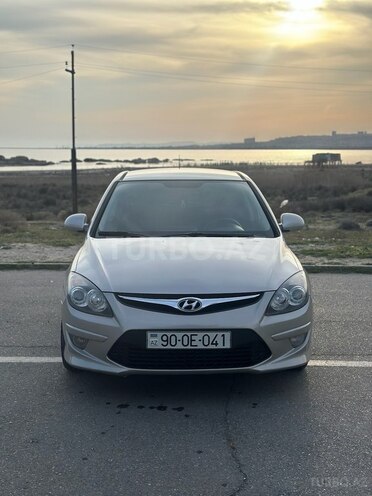 Hyundai i30 2011, 307,000 km - 1.6 л - Bakı
