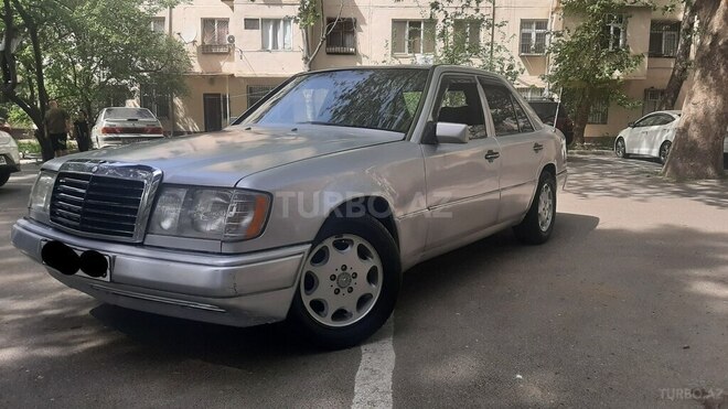 Mercedes E 220 d 1993, 278,523 km - 2.2 л - Bakı