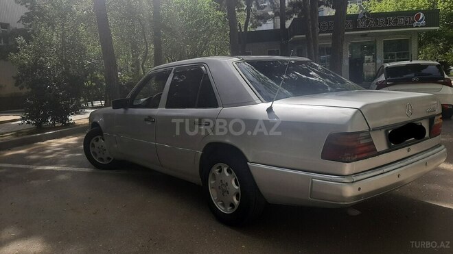Mercedes E 220 d 1993, 278,523 km - 2.2 л - Bakı