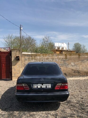 Mercedes E 320 2000, 357,000 km - 3.2 l - Bakı