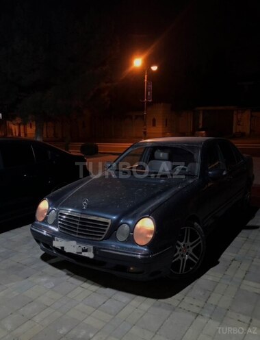 Mercedes E 320 2000, 357,000 km - 3.2 l - Bakı