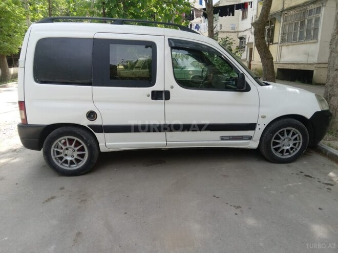 Peugeot  2007, 359,000 km - 1.9 л - Mingəçevir