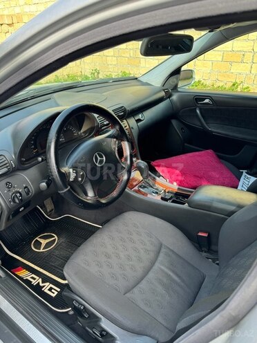 Mercedes C 180 2001, 400,000 km - 2.0 l - Qəbələ