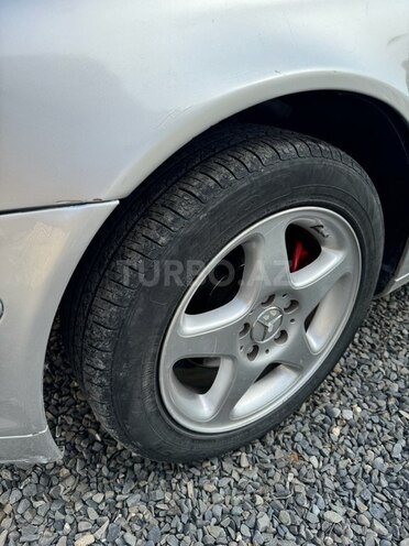 Mercedes C 180 2001, 400,000 km - 2.0 l - Qəbələ