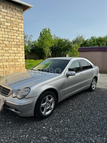 Mercedes C 180 2001, 400,000 km - 2.0 l - Qəbələ