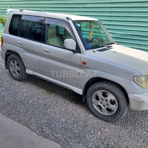 Mitsubishi Pajero io 2000, 290,693 km - 1.8 l - Bərdə