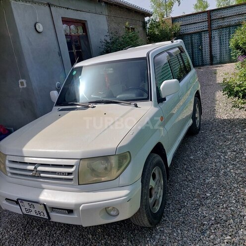 Mitsubishi Pajero io 2000, 290,693 km - 1.8 l - Bərdə