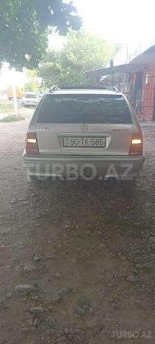 Mercedes C 200 2000, 290,000 km - 2.0 л - Bakı