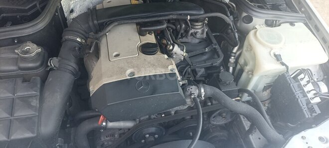 Mercedes C 200 2000, 290,000 km - 2.0 л - Bakı