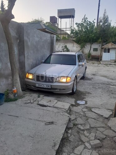 Mercedes C 200 d 2000, 295,021 km - 2.2 l - Salyan