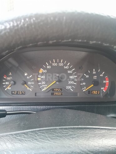 Mercedes C 200 d 2000, 295,021 km - 2.2 l - Salyan