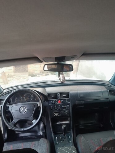 Mercedes C 200 d 2000, 295,021 km - 2.2 l - Salyan