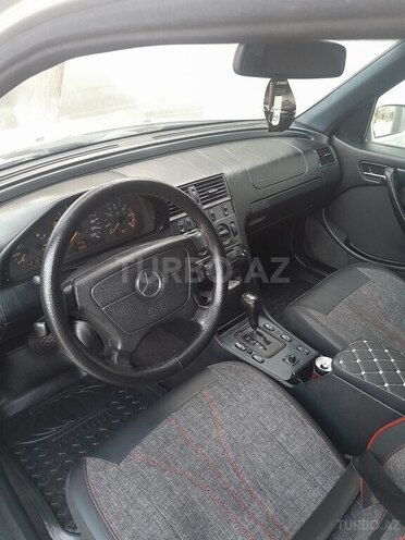 Mercedes C 200 d 2000, 295,021 km - 2.2 l - Salyan