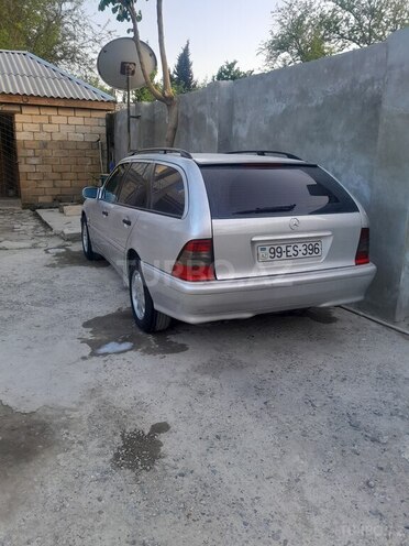 Mercedes C 200 d 2000, 295,021 km - 2.2 l - Salyan