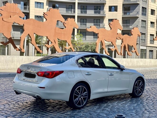 Infiniti Q50 2015, 177,000 km - 2.2 л - Bakı