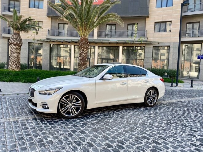 Infiniti Q50 2015, 177,000 km - 2.2 л - Bakı