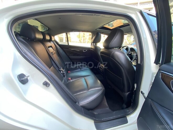 Infiniti Q50 2015, 177,000 km - 2.2 л - Bakı