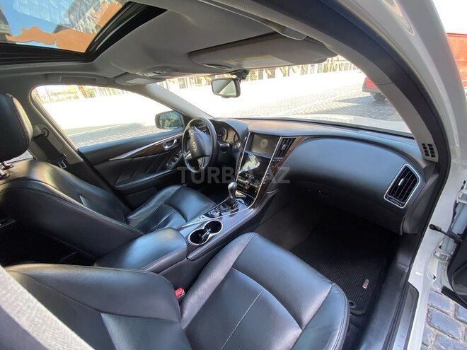 Infiniti Q50 2015, 177,000 km - 2.2 л - Bakı