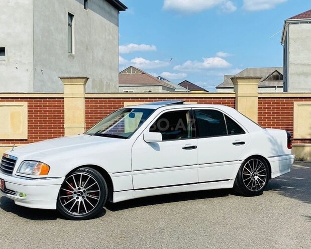 Mercedes C 220 d 1998, 220,189 km - 2.2 l - Bakı