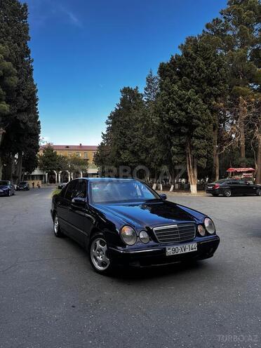 Mercedes E 280 2001, 390,234 km - 2.8 l - Sumqayıt