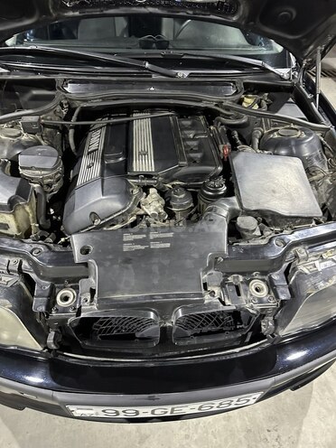 BMW 320 2001, 304,067 km - 2.2 l - Bakı