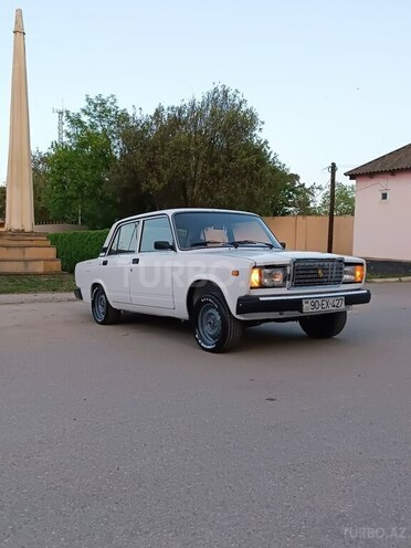 LADA (VAZ) 2107 2008, 98,000 km - 1.6 l - Quba