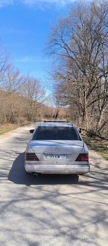 Mercedes E 250 1993, 777,777 km - 2.5 l - Bakı