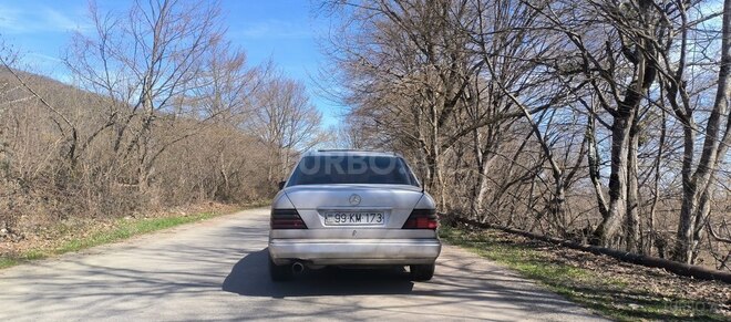 Mercedes E 250 1993, 777,777 km - 2.5 l - Bakı