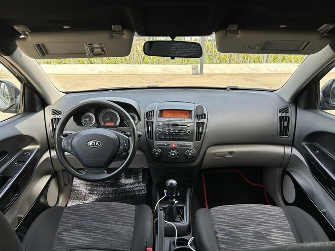 Kia Ceed 2007, 252,079 km - 1.6 l - Tovuz